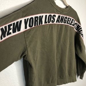 H&M Women’s Olive Green Crew Neck Pullover Travel NewYork